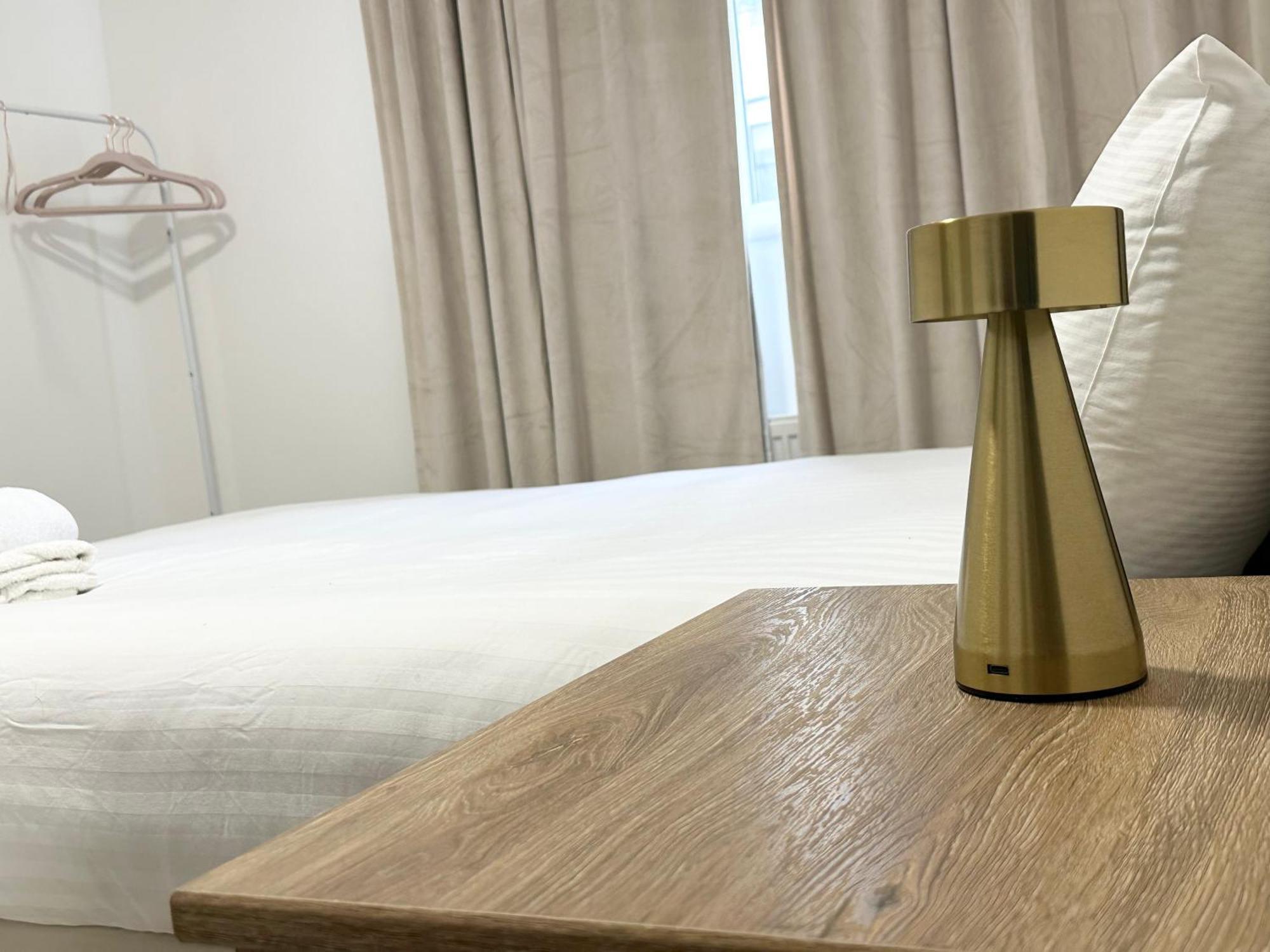 Bayswater Luxe Hyde Park 2Br Retreat Appartement Londen